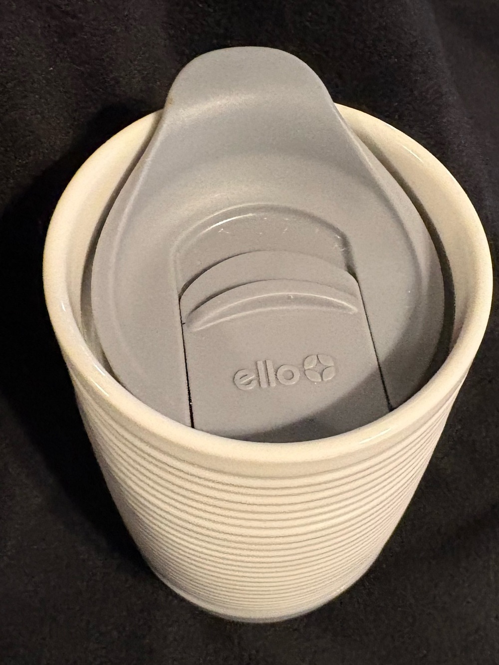 Ello Jane Ceramic Travel Mug Cream and Gray - Picture 3 of 8